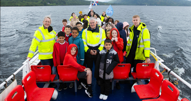 Pupils were joined by Peter Farrer, Chief Operating Officer with Scottish Water Generation H2O