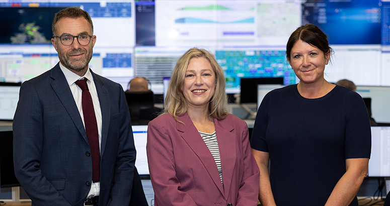 Cab Sec Gillian Martin Visit to ICC Acting Cabinet Secretary for Net Zero and Energy Gillian Martin centre with Scottish Water's director Professor Simon Parsons and Sharon Hamilton Manager of the Intelligent Control Centre at The Bridge, Stepps