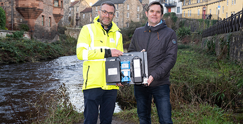 1000 new EDM monitors installed Professor Simon Parsons, left, with Calum Duncan of the Marine Conservation Society, with an Event Duration Monitor at Water of Leith, Stockbridge